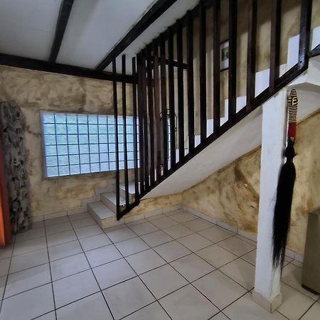 La Villa Lou, Musee Des Arts Grand Batangua Kribi Exterior photo
